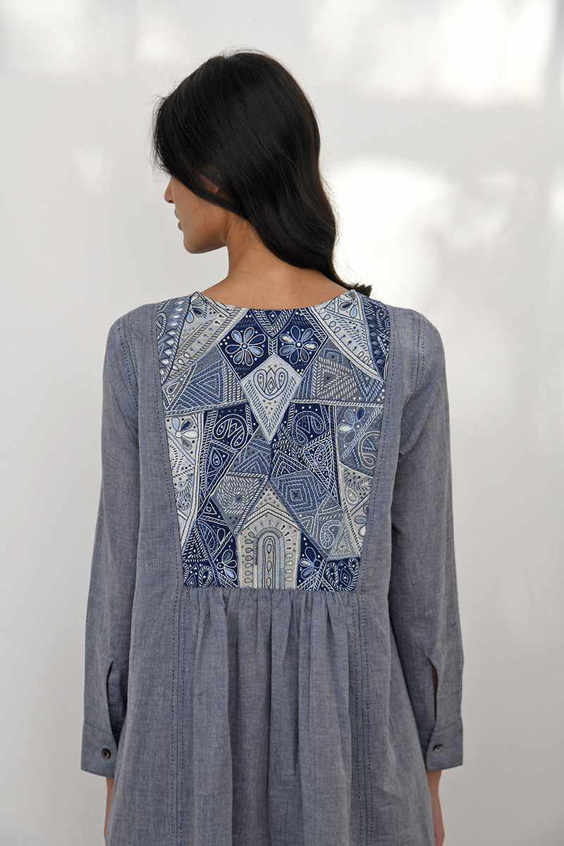 NOVARA FRONT EMBROIDERED DRESS