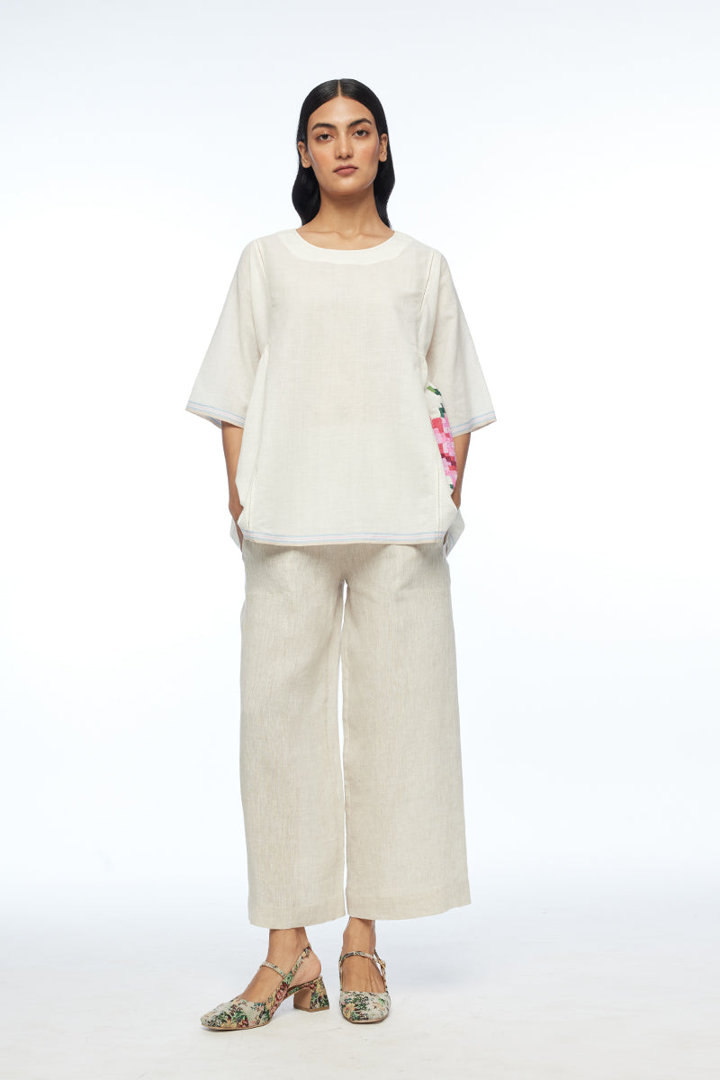 Carolinae Round Neck Top