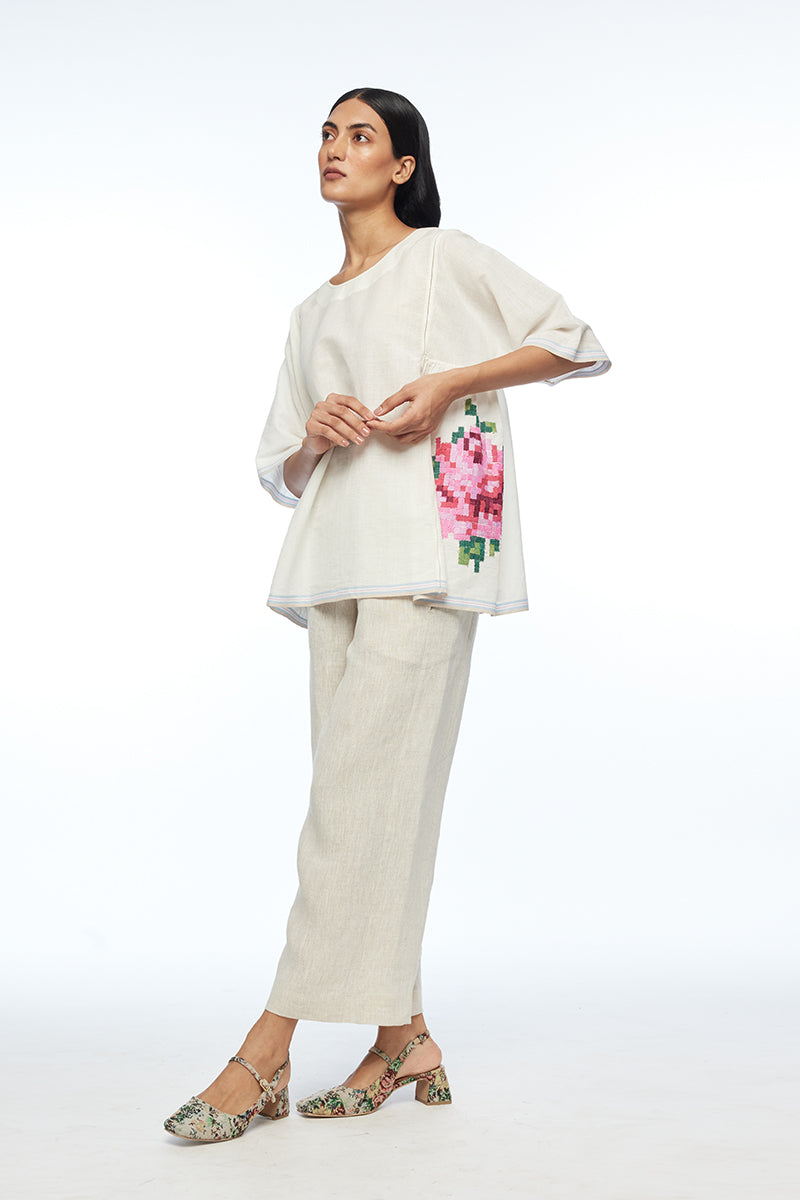 Carolinae Round Neck Top