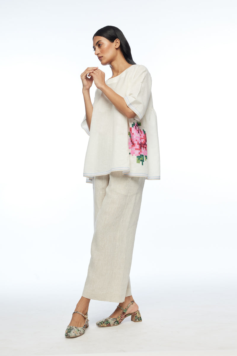 Carolinae Round Neck Top