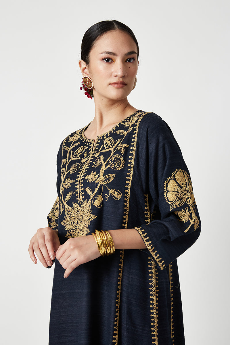 Zora Embroidered Kurta Set (3Pcs)