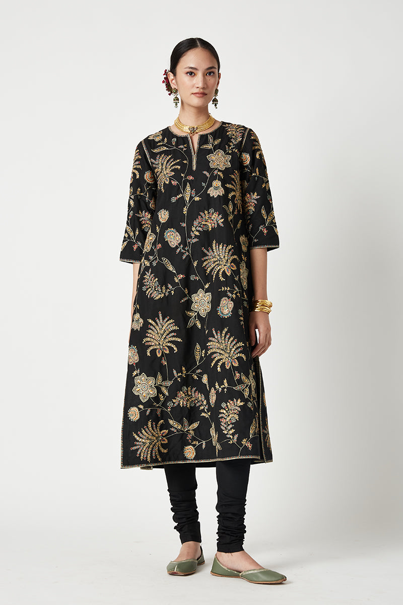 Naseem Embroidered Kurta Set (3Pcs)