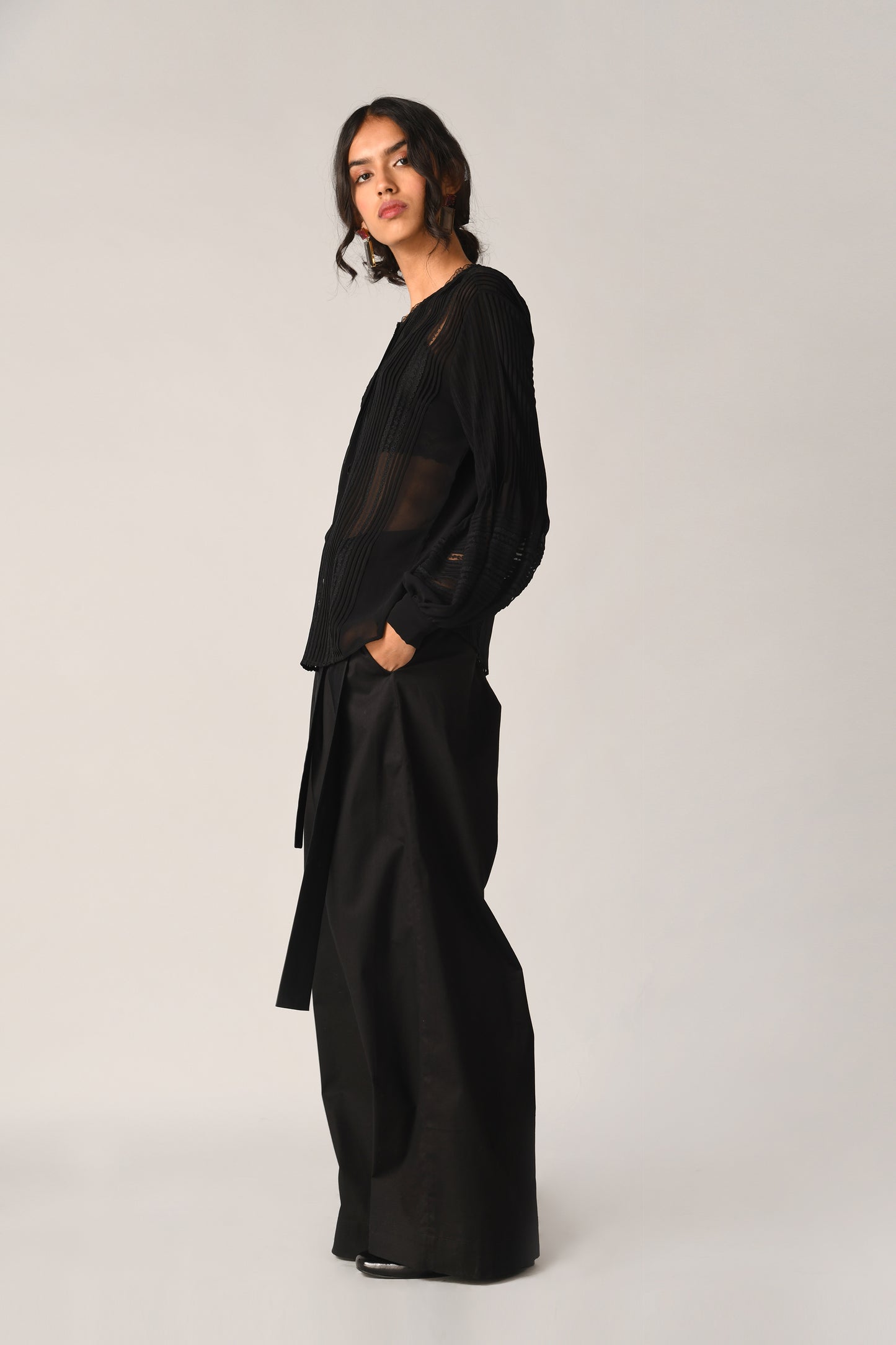 BOSCOBEL FRONT OPEN LACE TOP