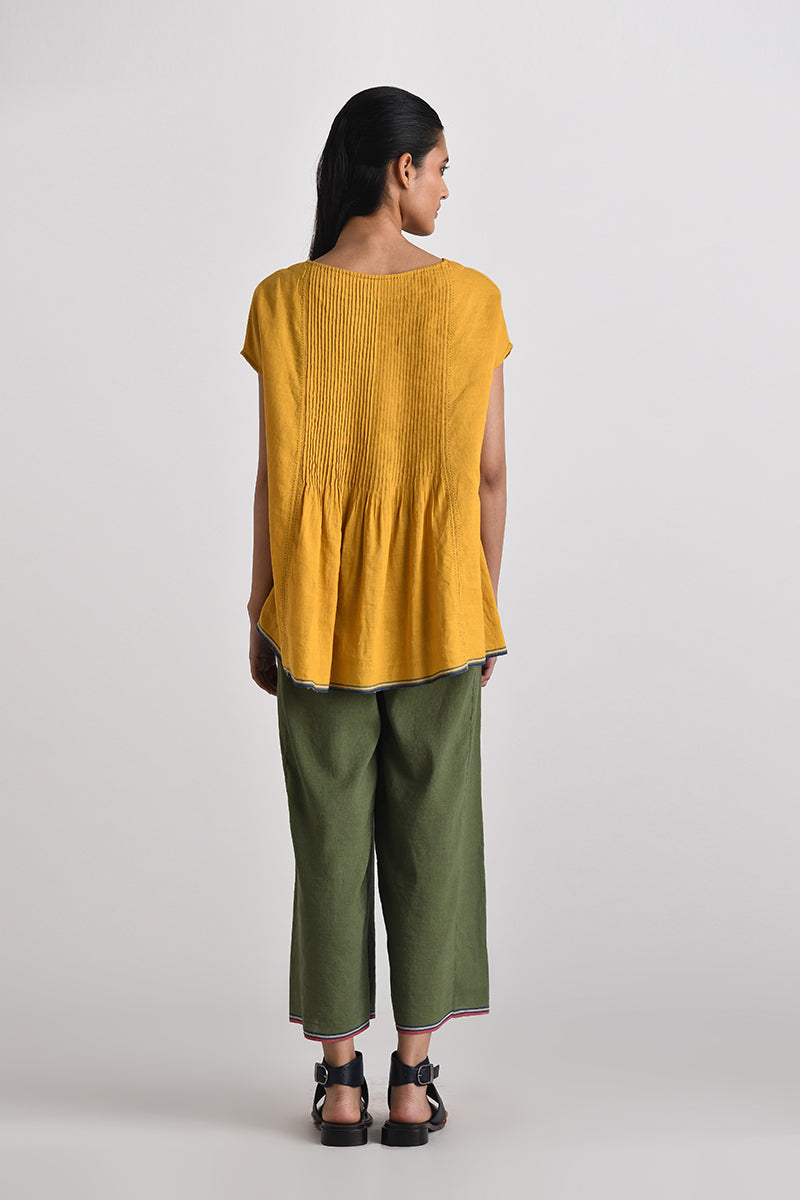 Arbrito Pleated Top
