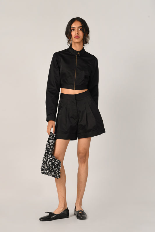 ODORATA PLEATED SHORTS