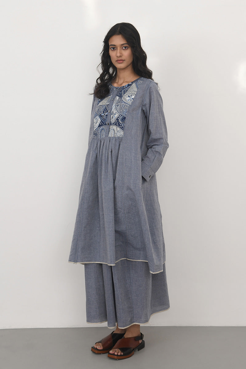 NOVARA FRONT EMBROIDERED DRESS