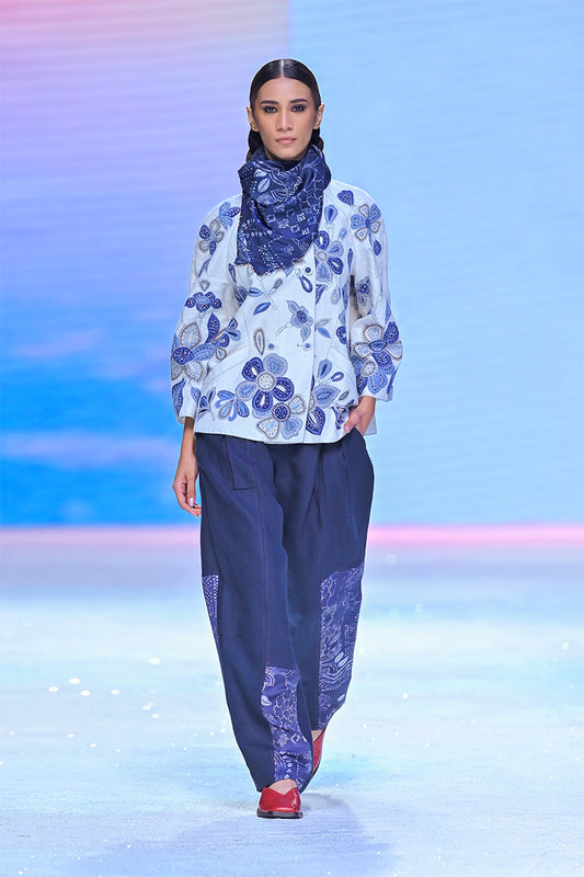 Look 10
