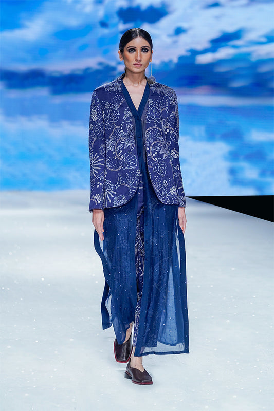 Look 15