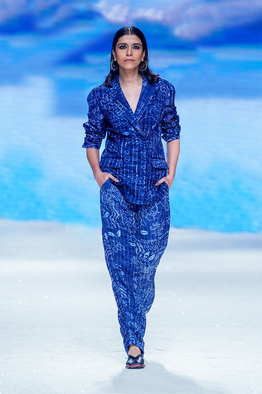 Look 17