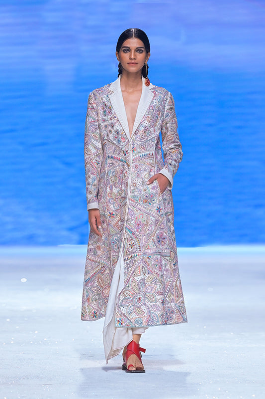 Look 30