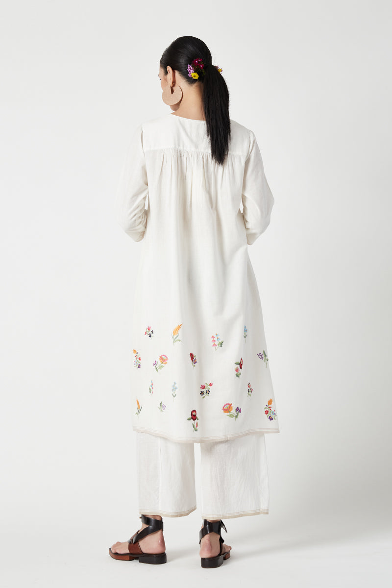 Phlox Embroidered Kurta Set (2pcs)