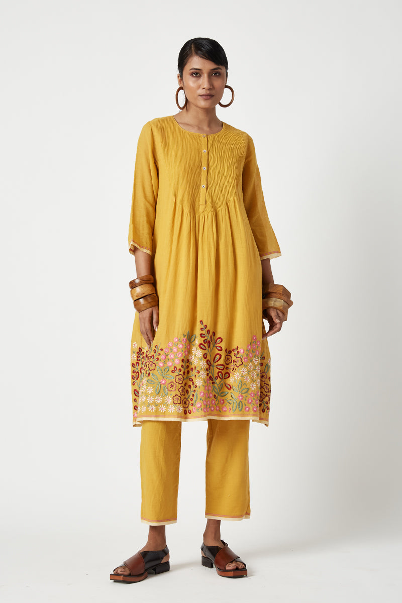 Sedum Embroidered Kurta Set (2pcs)