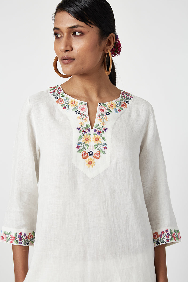 Jardin Embroidered Kurta Set (3Pcs)