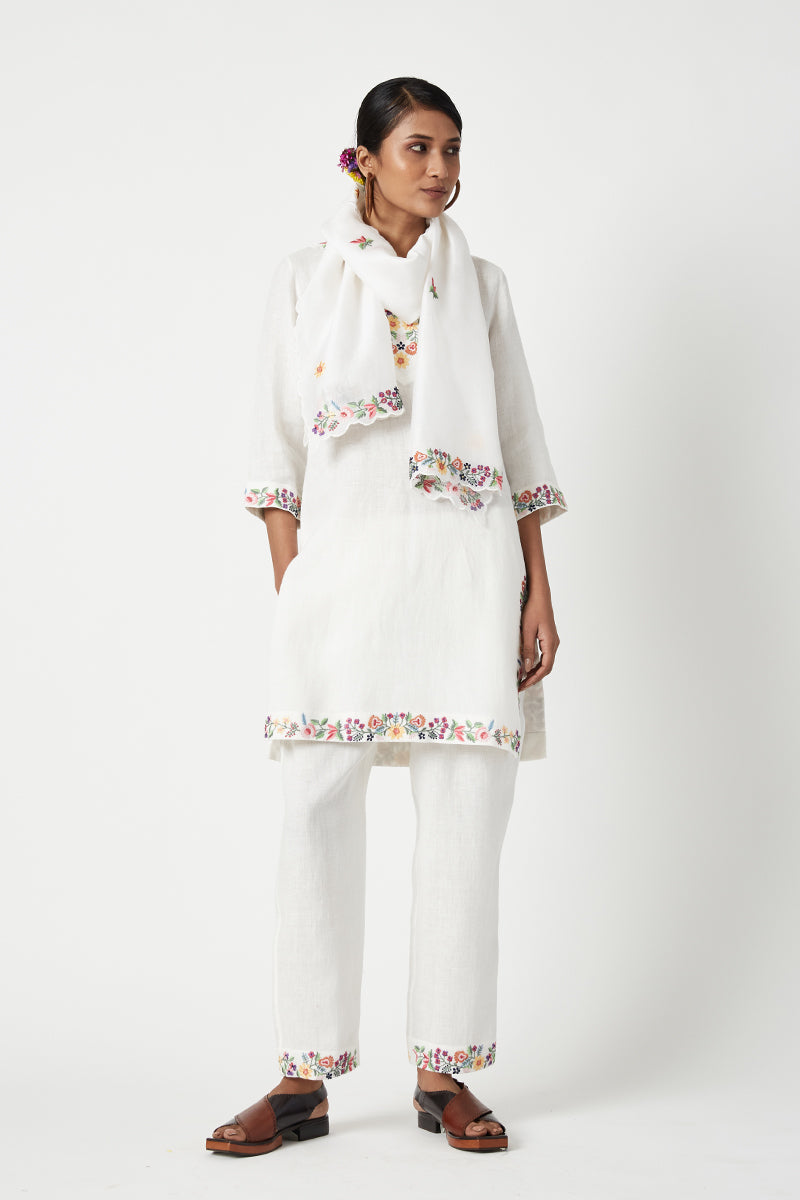Jardin Embroidered Kurta Set (3Pcs)