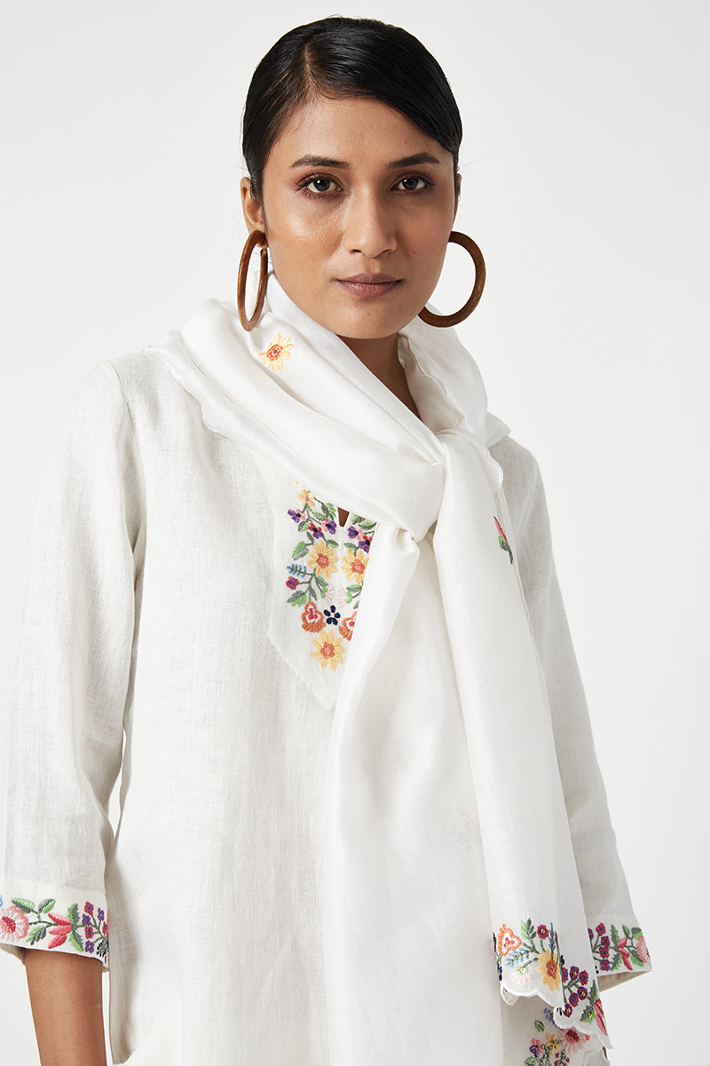Jardin Embroidered Kurta Set (3Pcs)