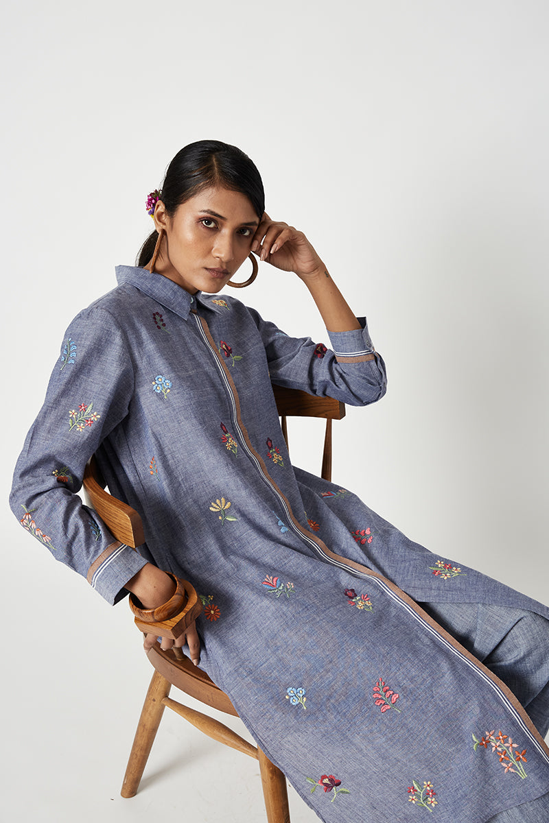 Begonia Embroidered Kurta Set (2pcs)