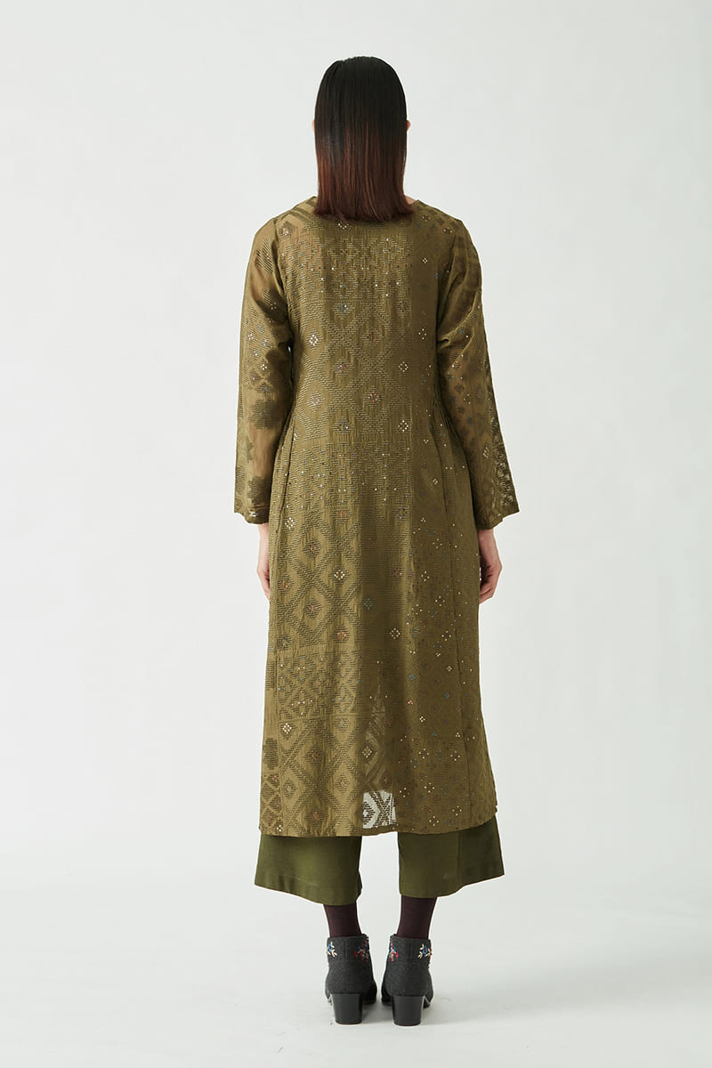 CIARA EMBROIDERED KURTA SET