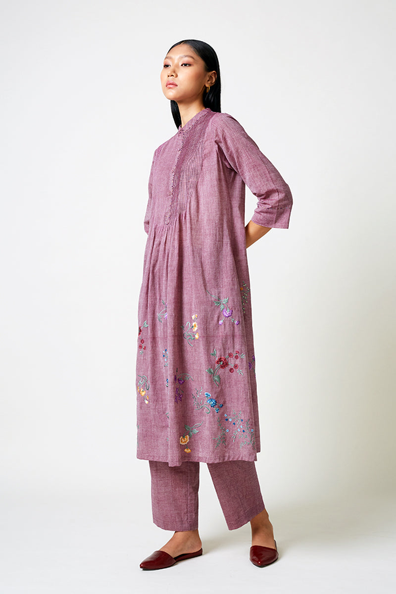 PETUNIA EMBROIDERED KURTA PANT SET (2PCS)